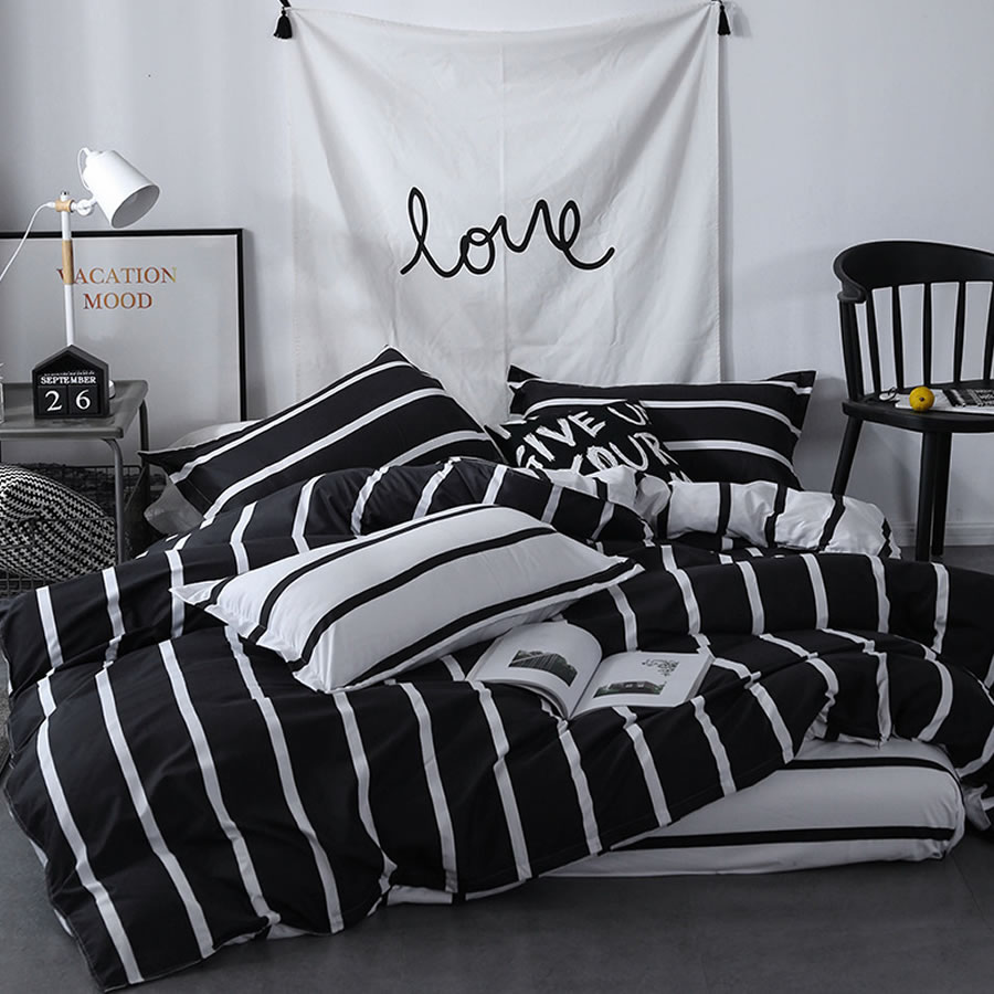 Black and White Comforter Set - twin