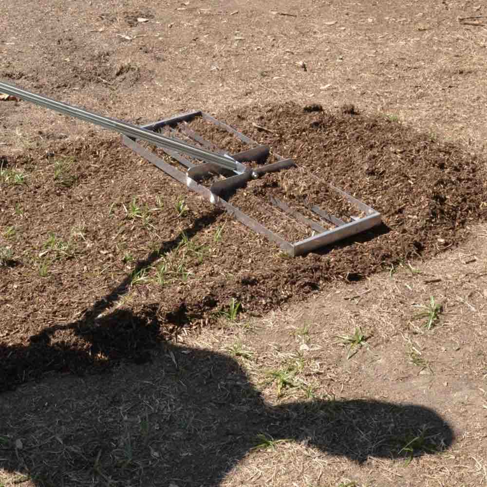 Lawn Level Rake - compact: image 5